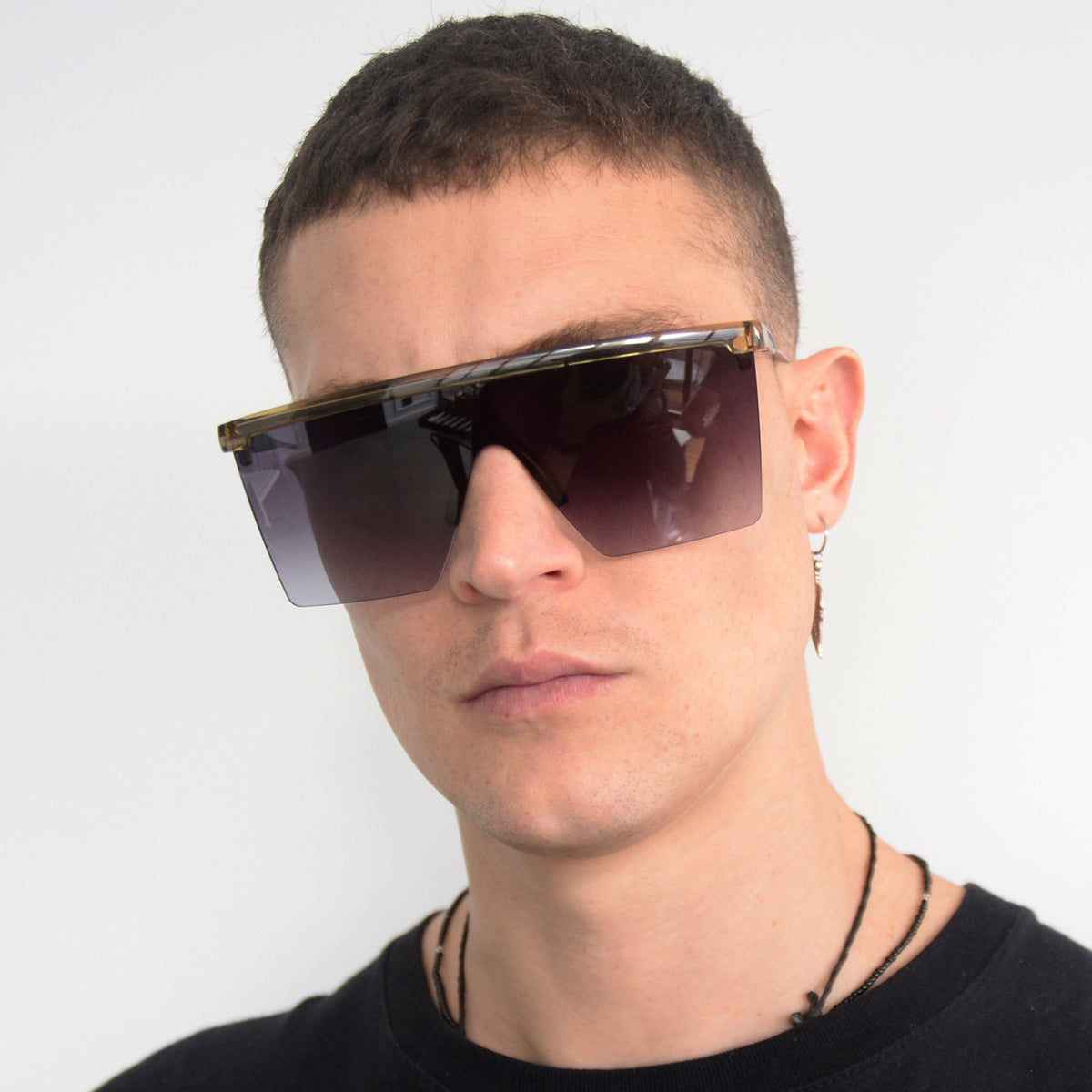 Lentes de Sol - Moscow - Metal oliva - Lente gris degrade