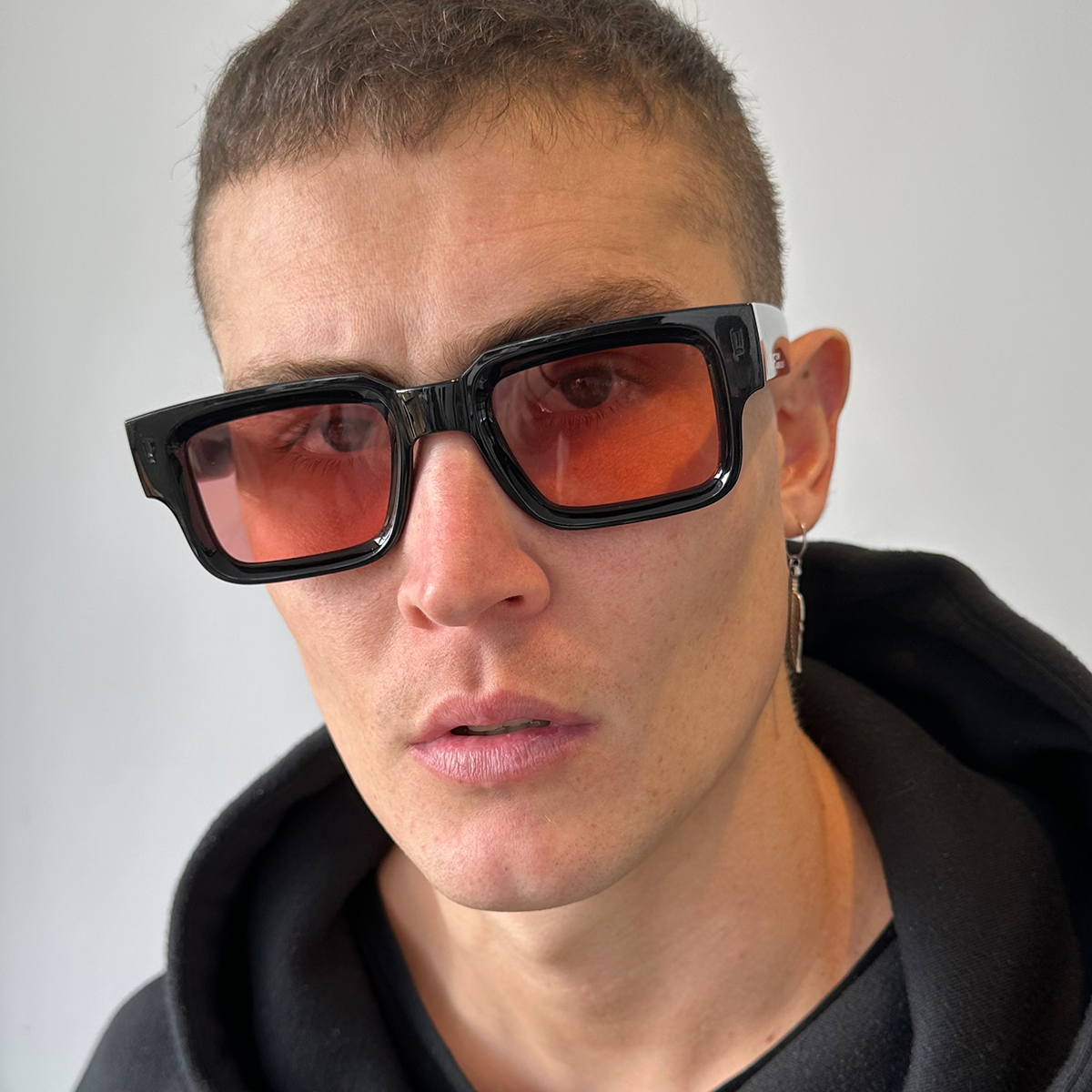 Lentes de sol - Exclamation - Negro Brillo - Lente Rosa