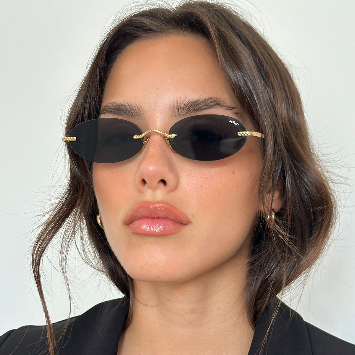 Lentes de sol - Aero Quo - Dorado - Lente Gris