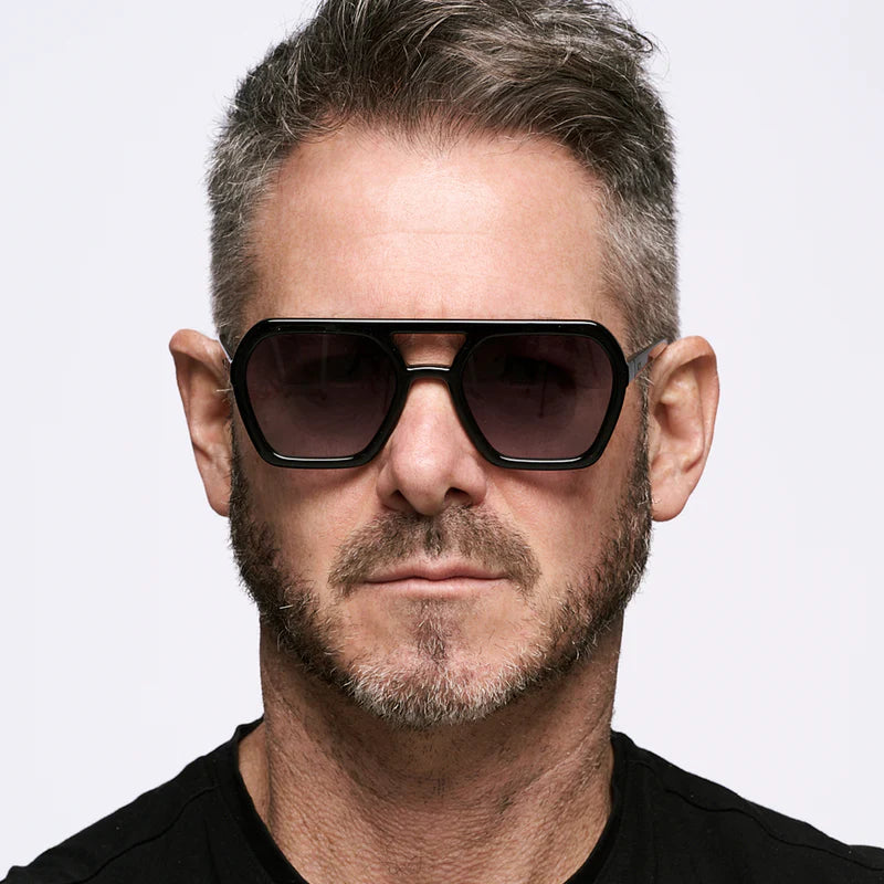 Lentes de Sol - Lyon - Black Shiny - Lente gris degradado