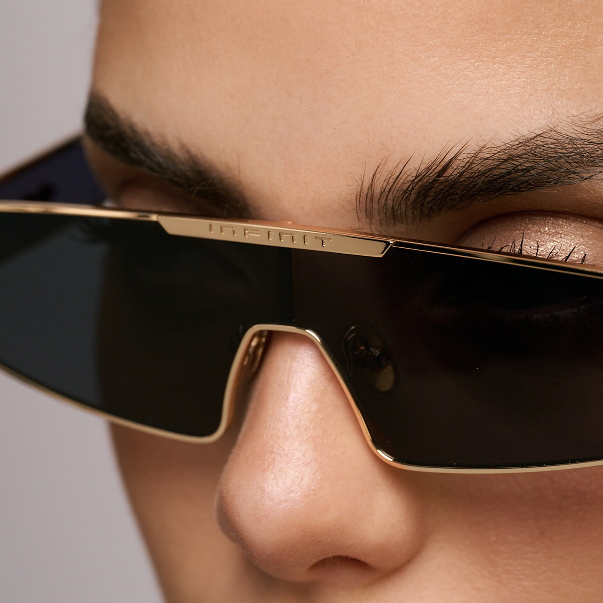 Lentes de Sol - Panoramic Dorado Lente Gris