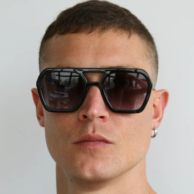 Lentes de Sol - Lyon - Black Shiny - Lente gris degradado
